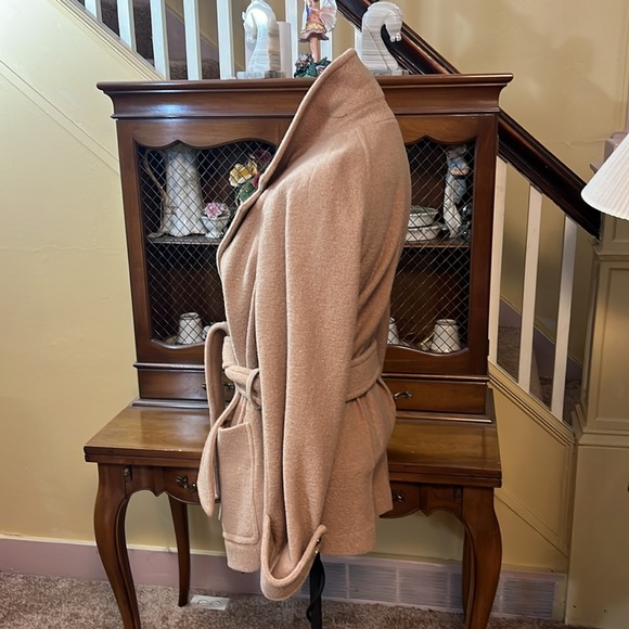 Veronica Beard NWT 100% Wool Camel Bjorn Belted 3 Button Coat. Size XL. NWT - Picture 6 of 16